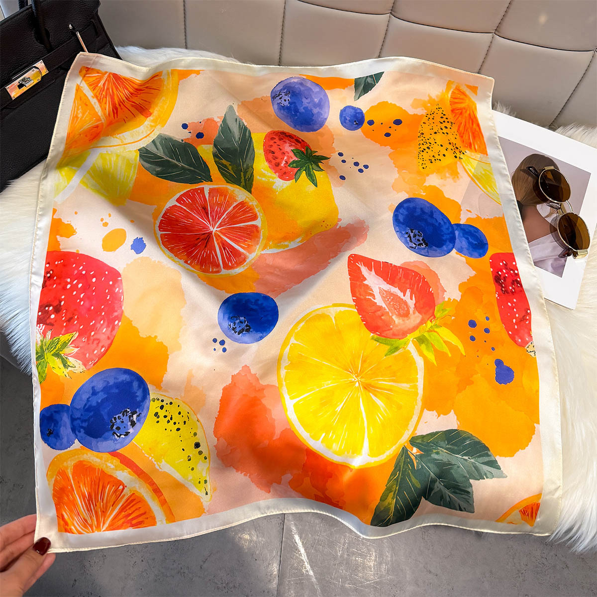 Scarf Silk Square - ผ้าพันคอไหมลายผลเลมอนแฟชั่น สำหรับผู้หญิง ฮิญาบ ผ้าคลุมศีรษะ ผ้าพันคอเนื้อนุ่ม ผ้าพันคอแฟชั่น