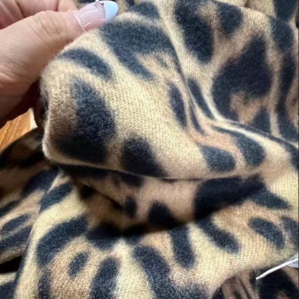 ผ้าพันคอเสือดาวลาย 190*70 ซม.  - Woven Scarf Blanket บทวิจารณ์และราคา