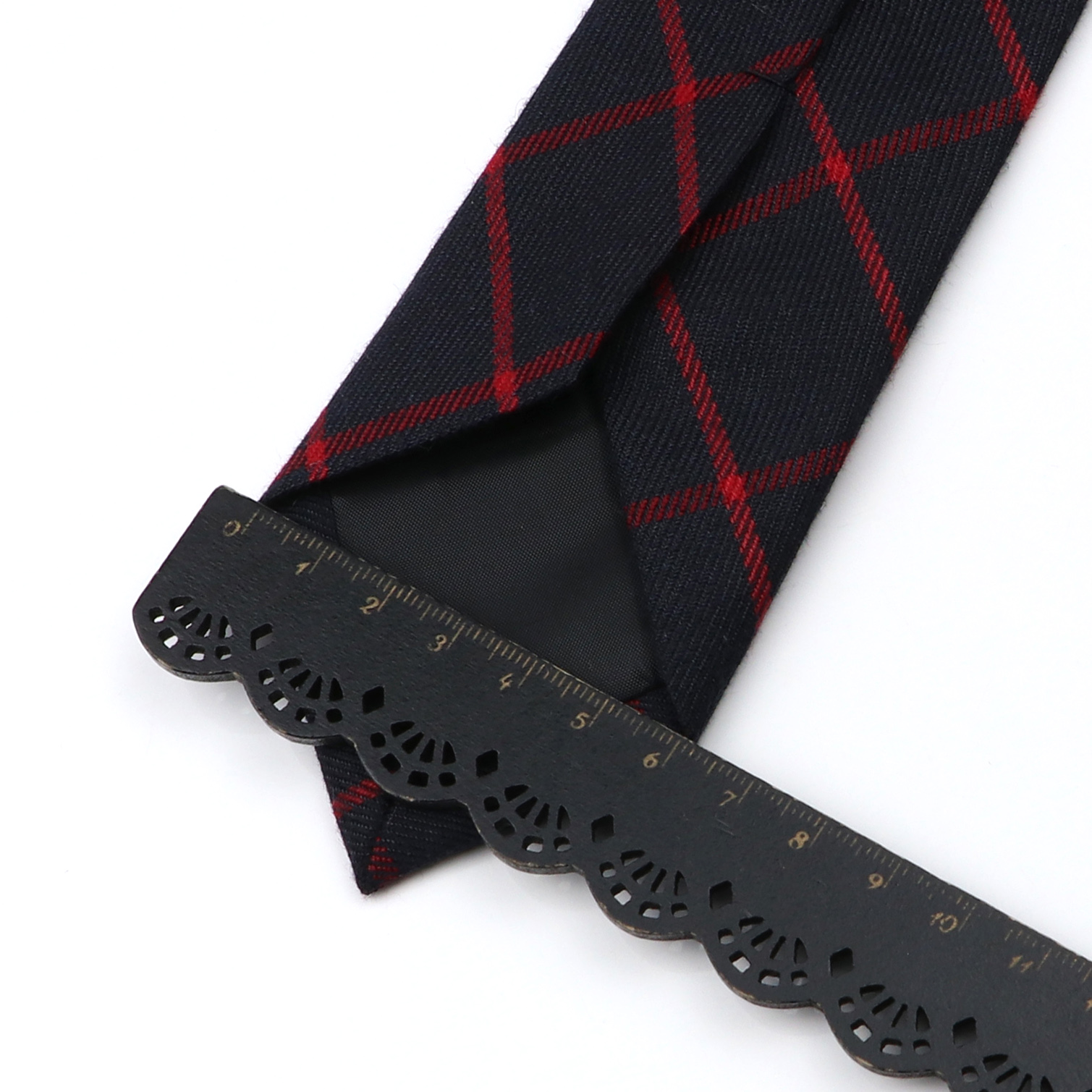 คลาสสิกสีดําลายสก๊อตสีเทาผ้าฝ้ - Skinny Tie Men บทวิจารณ์และราคา